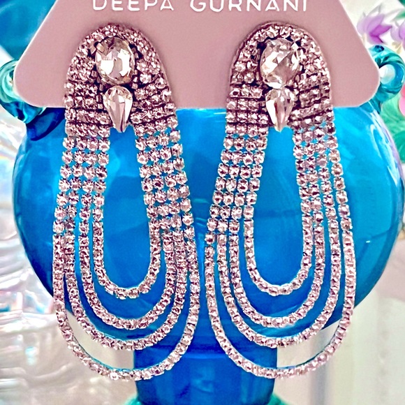 Deepa Gurnani Jewelry - 🌺🎉HP🎉🌺 NWT Deepa Gurnani Beaded Silver Crystal Chandeliers